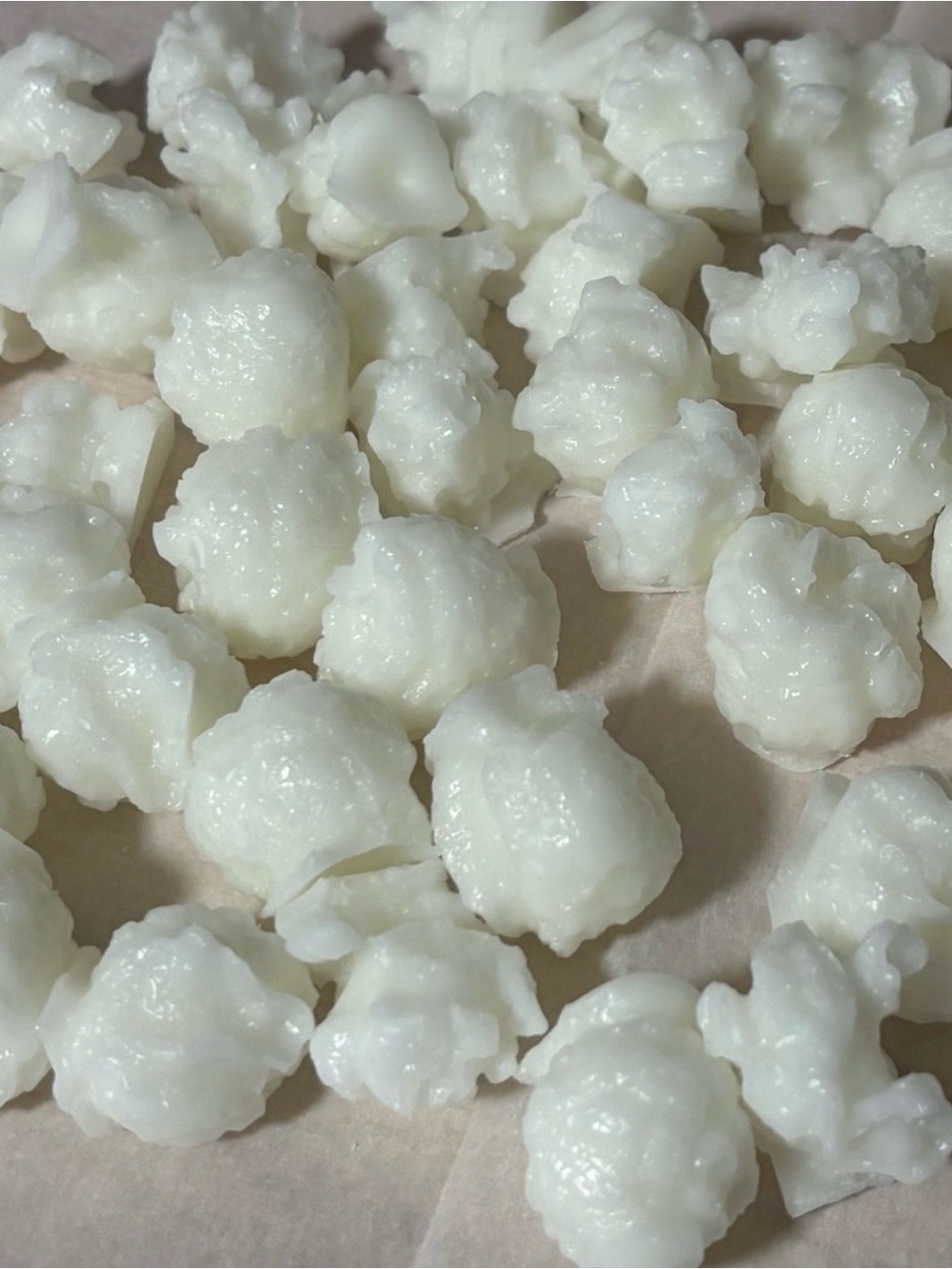 Hand Crafted Trial Size Caramel Popcorn Wax Melts - Picture 3 of 4
